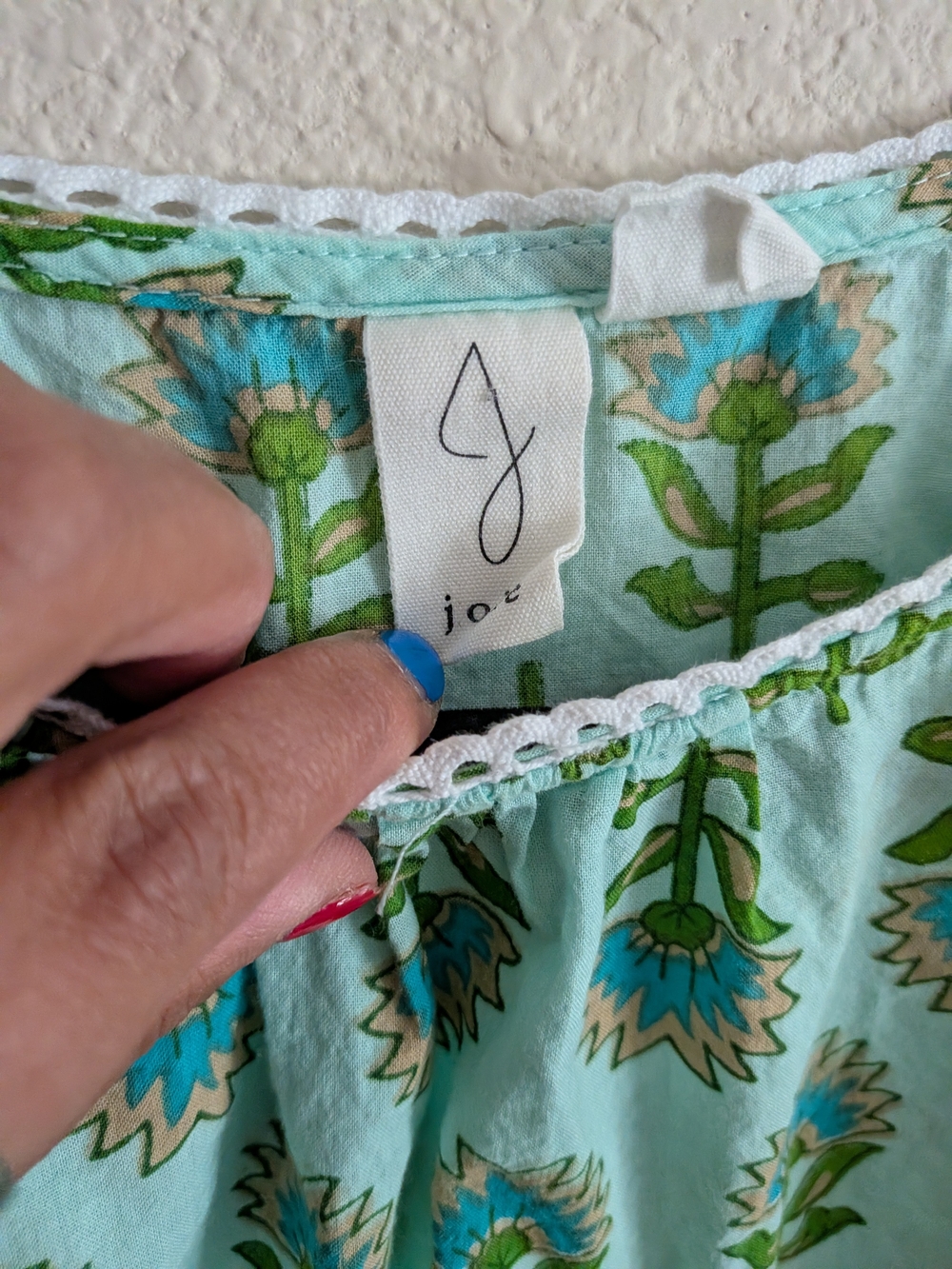 Joie Mint Green Floral Lace-Trim Flutter Sleeve Blouse - Picture 2 of 5